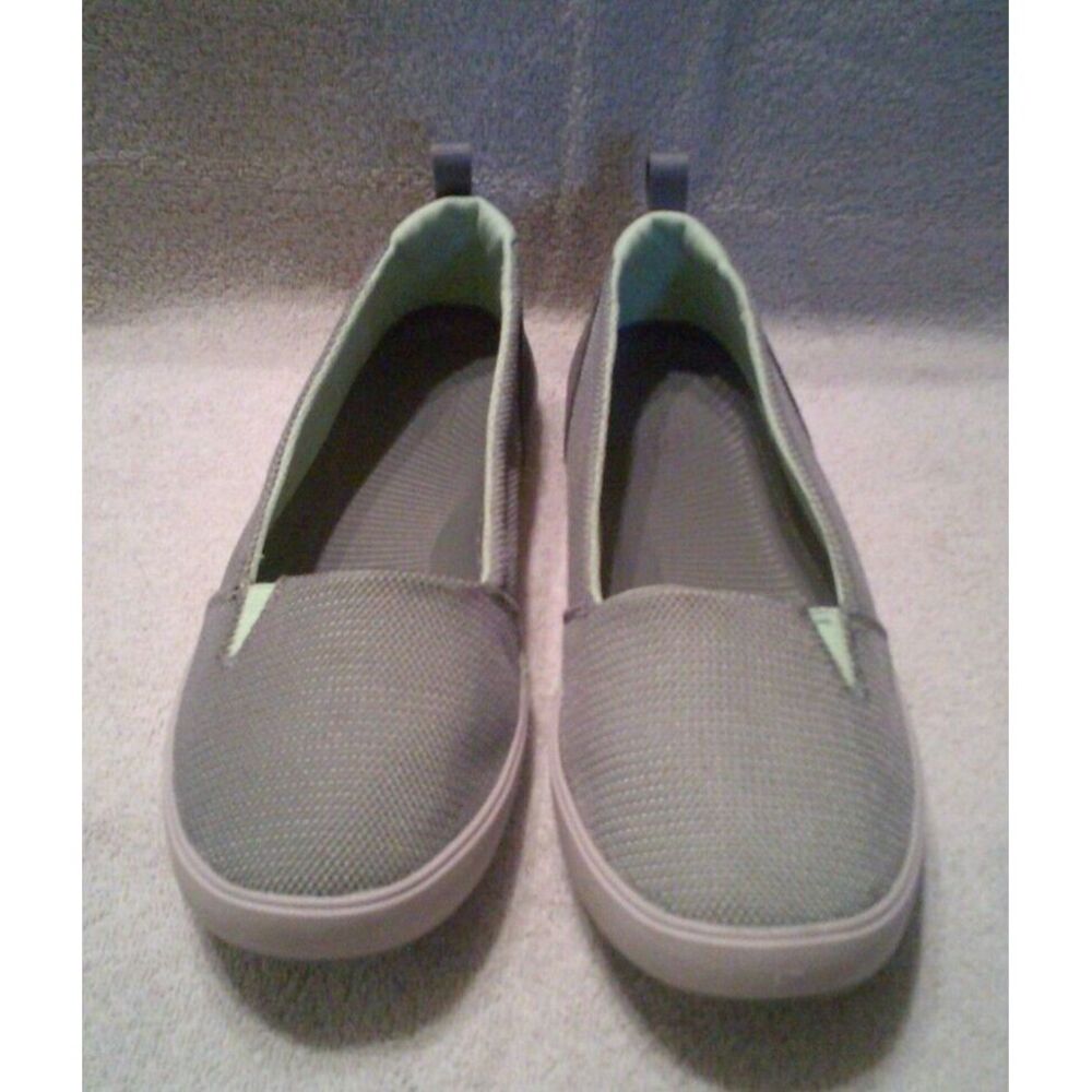 The North Face Skimmer Green Slip On Flats Size 8.5 EUC